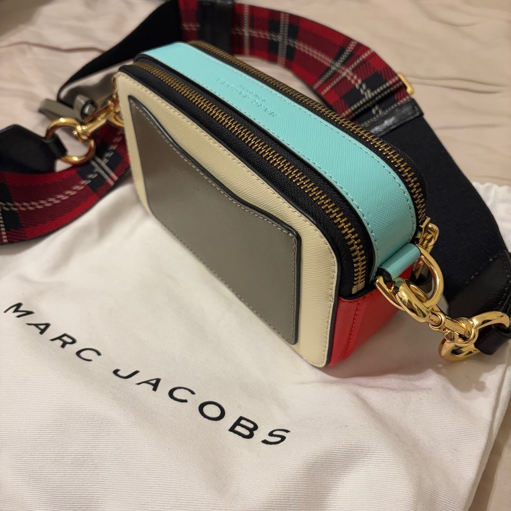 Marc Jacobs Cream and Turquoise Snapshot Camera Crossbody Bag - Picture 2 of 7